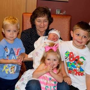 Meet your Posher, Kaye